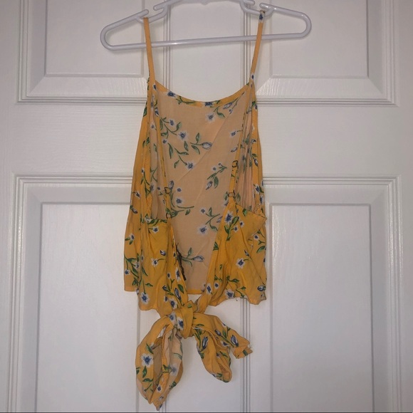 Cute Kendall & Kylie Yellow Tie Back Crop Top - Picture 5 of 6